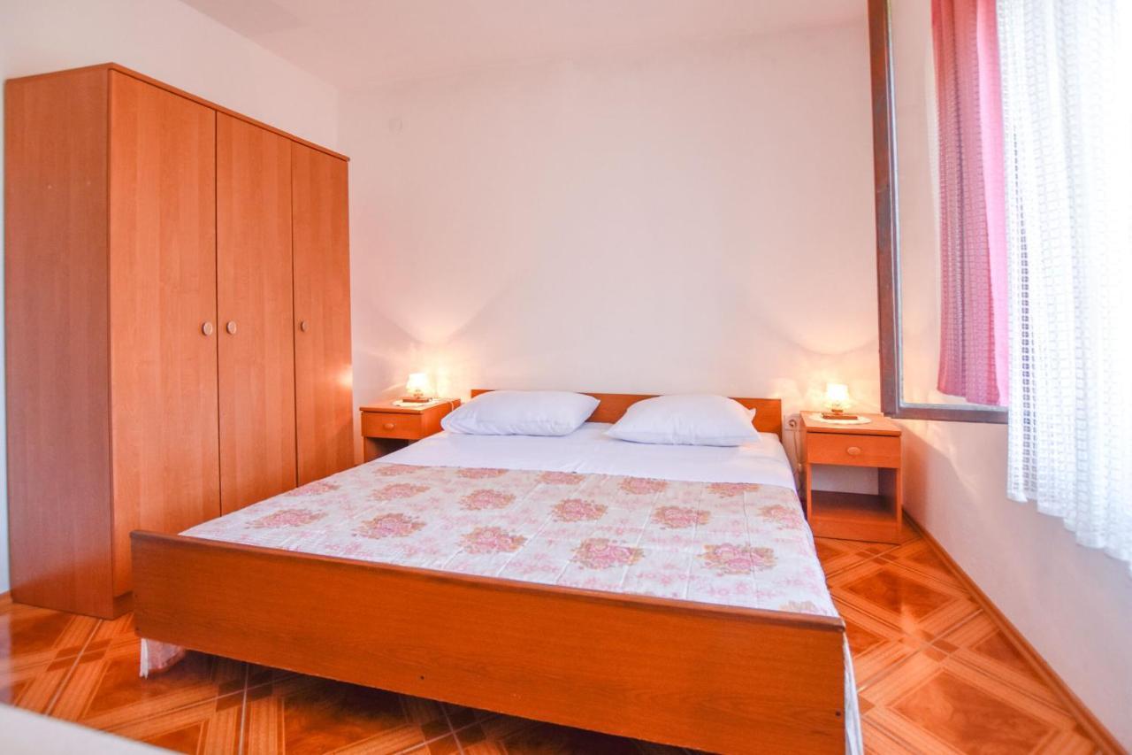 Apartments Marica Sukošan Екстериор снимка