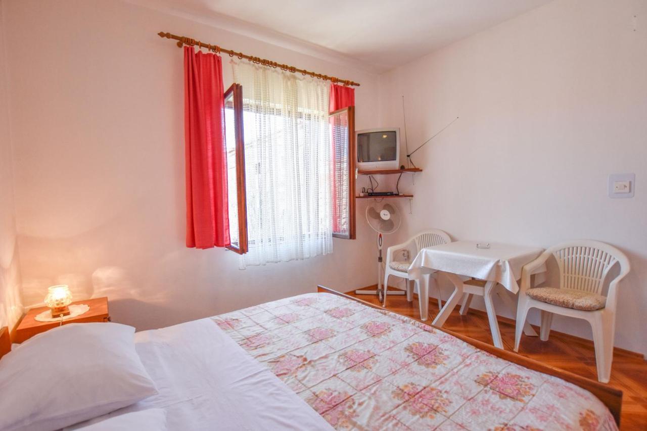 Apartments Marica Sukošan Екстериор снимка