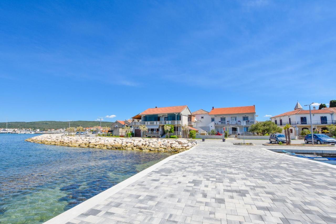 Apartments Marica Sukošan Екстериор снимка