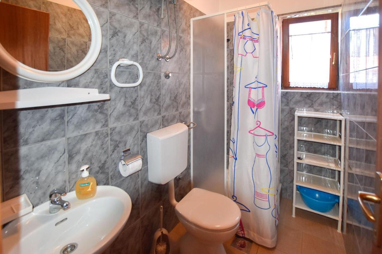 Apartments Marica Sukošan Екстериор снимка