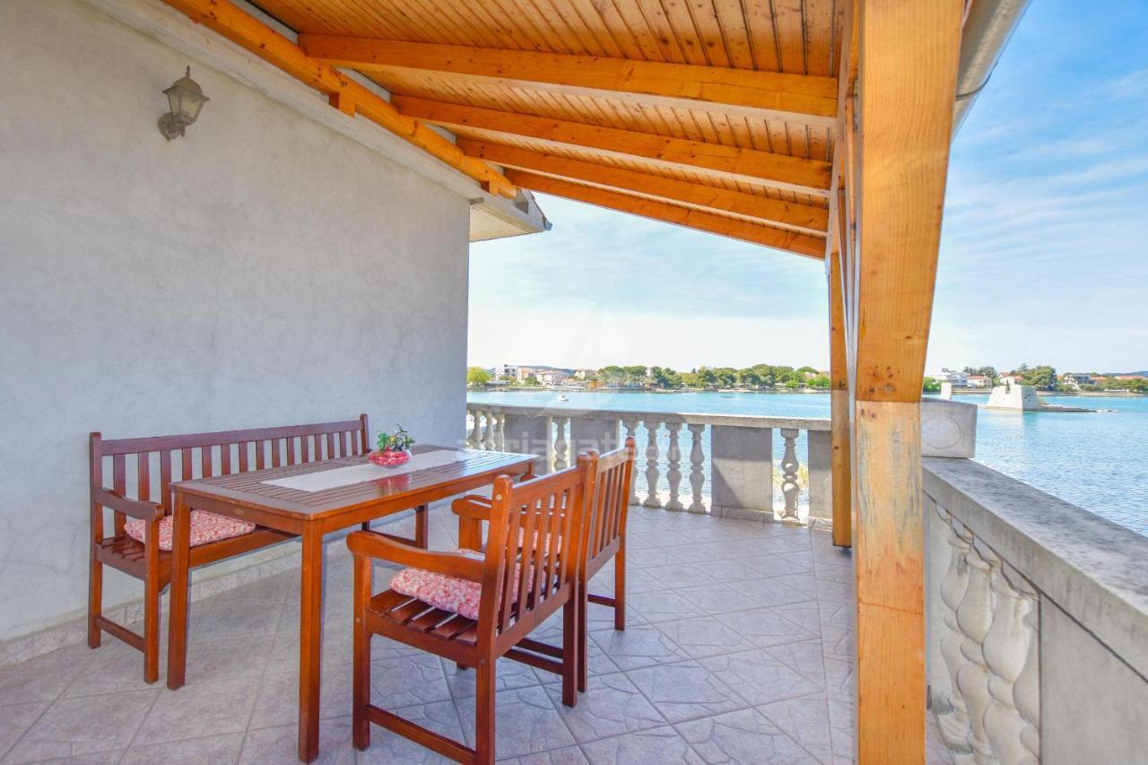 Apartments Marica Sukošan Стая снимка