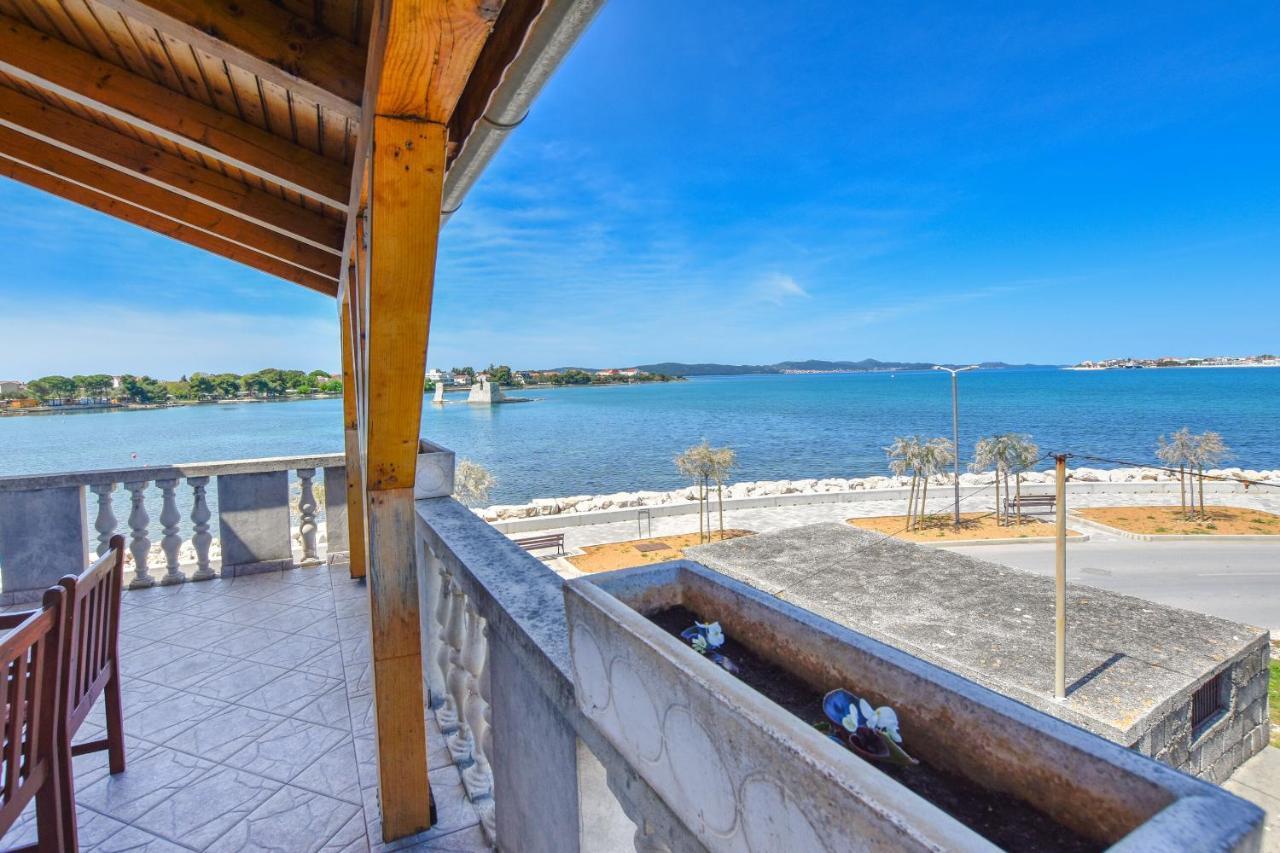 Apartments Marica Sukošan Стая снимка